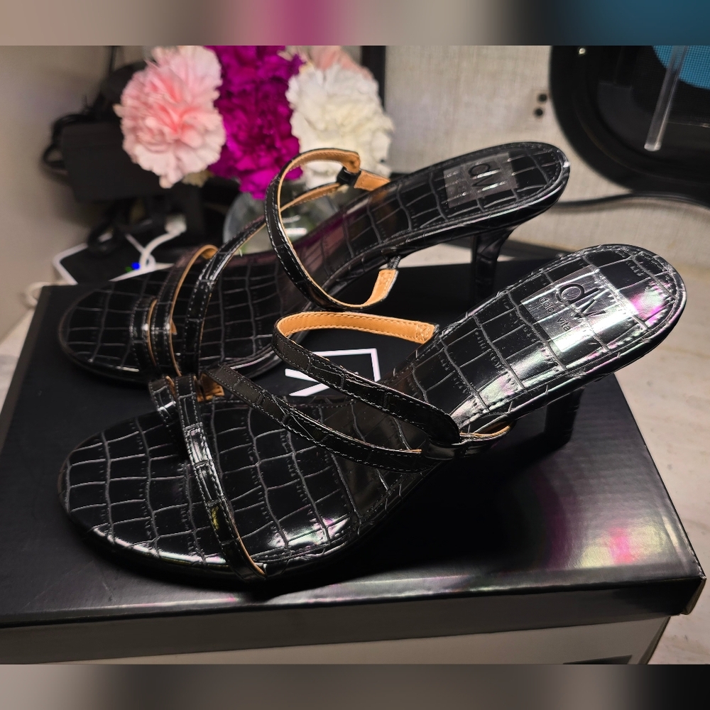 Elegant Black Croc-Embossed Women's Heels